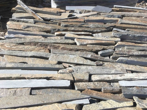 Горбушка златолит мультиколор для облицовки купить в Можайску