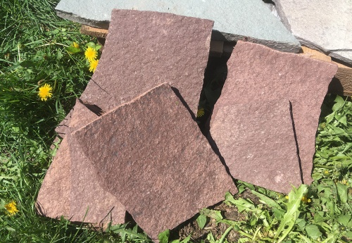 Плитняк лемезит бордовый для цоколя 1,5-2 см купить в Можайску