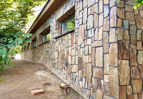 Плитняк кора дерева для цоколя, отмостки купить в Можайску