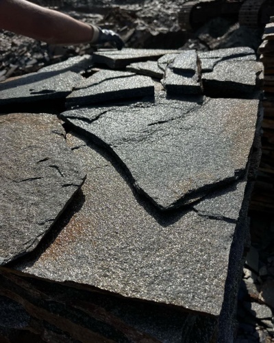 Плитняк златолит серебристый для фасада купить в Можайску