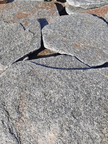 Златолит серебристый галтованный для цоколя купить в Можайску